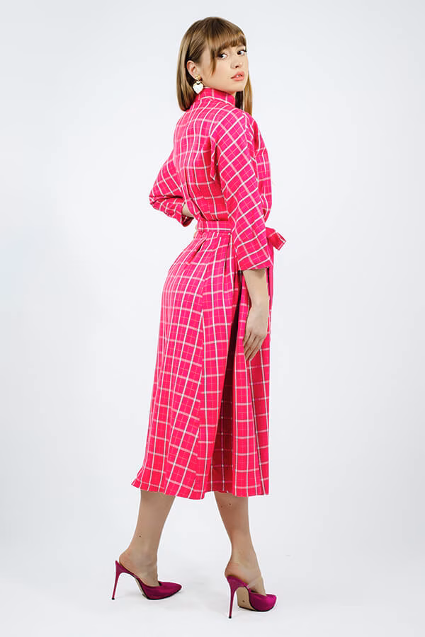 ROCHIE PINKY PROMISE by Tudor Halațiu